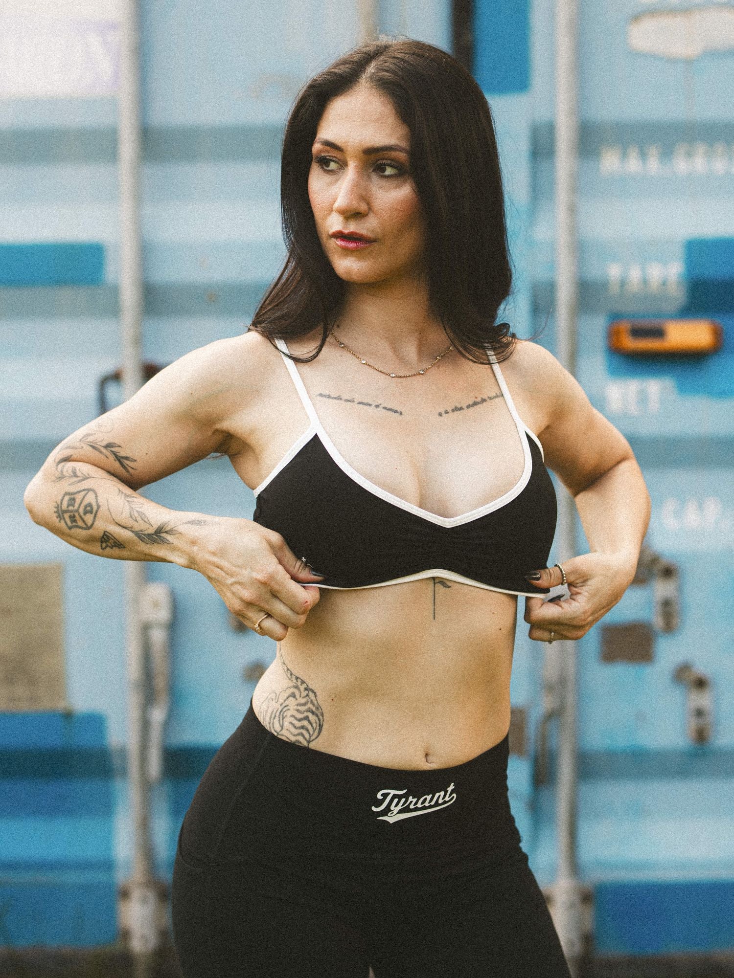 SHEISTYRANT Ruched Sports Bra